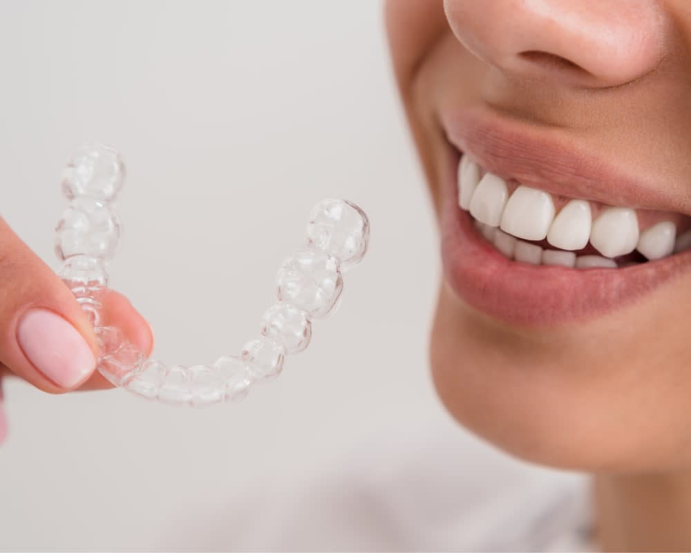 Invisalign Clear Aligners, Ontario and Quebec Dentist